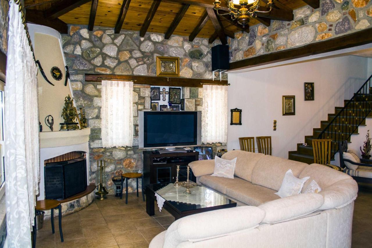 Villa Gem Moni Evaggelistrias Dış mekan fotoğraf