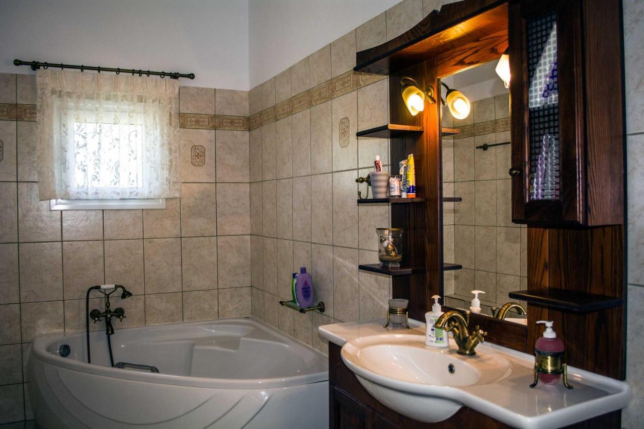 Villa Gem Moni Evaggelistrias Dış mekan fotoğraf